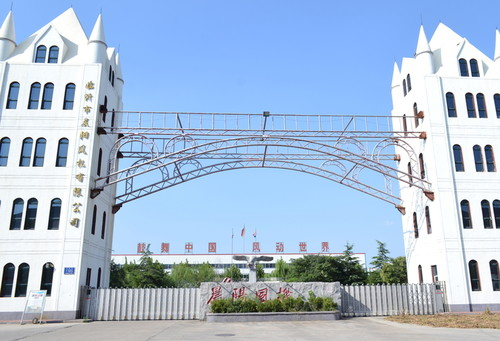 泳池設(shè)備銷(xiāo)售員成為國(guó)家隊(duì)一員，自學(xué)游泳技巧助力突破:泳池設(shè)備
